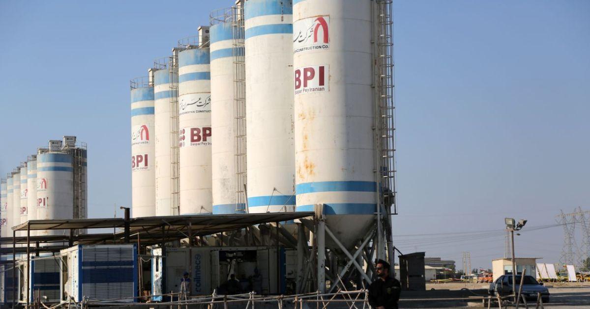 O Irã e a Rússia assina US $ 25 bilhões para plantas para plantas da usina nuclear do Irã