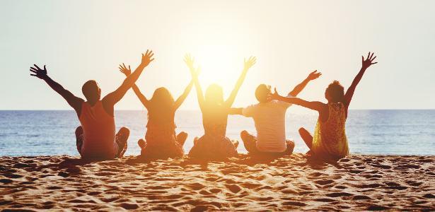 There is a healthy individuality in epidemic loneliness.And it appears in the group