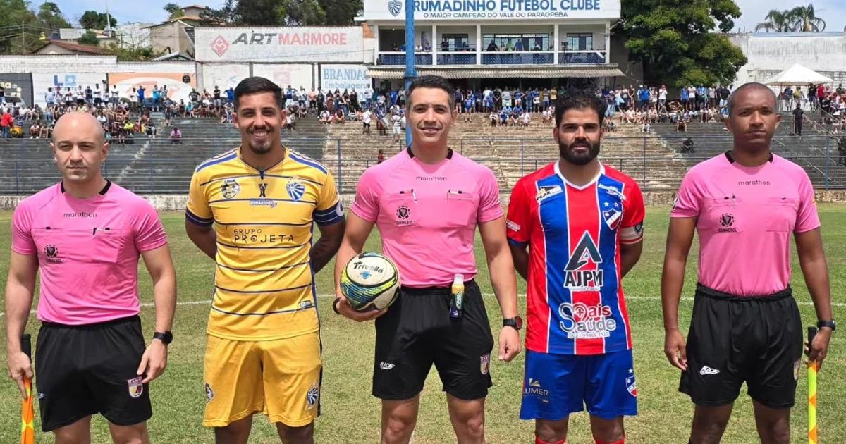 O árbitro de Brasileirão ficou doente na partida amadora em Brumondho-Radio