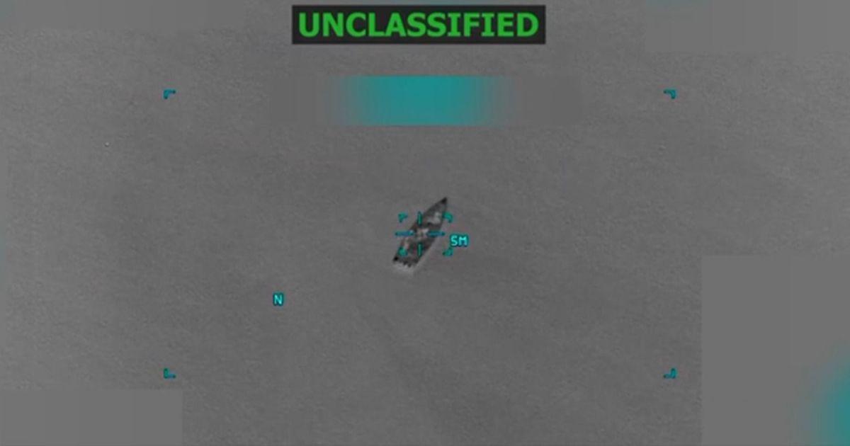 EUA VSEZEZEE: Não há evidências de que o navio esteja transportando drogas, diz professor CNN Brasil