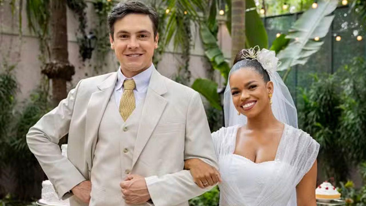 Summary of Eta Mundo Melhor!(03 to 08/11): Candinho and Dita finally marry, and an unexpected meetin...