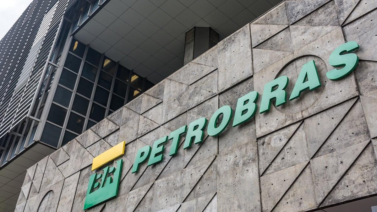 Petrovras (Petr4) increases in 2% and is the past Ibovespas earnings;To understand whats behind the drains (and not the price of oil) - money