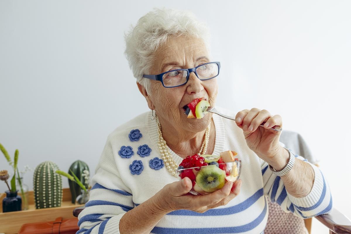 Bons alimentos 3 alimentos populares que podem reduzir o alto nível de glicose