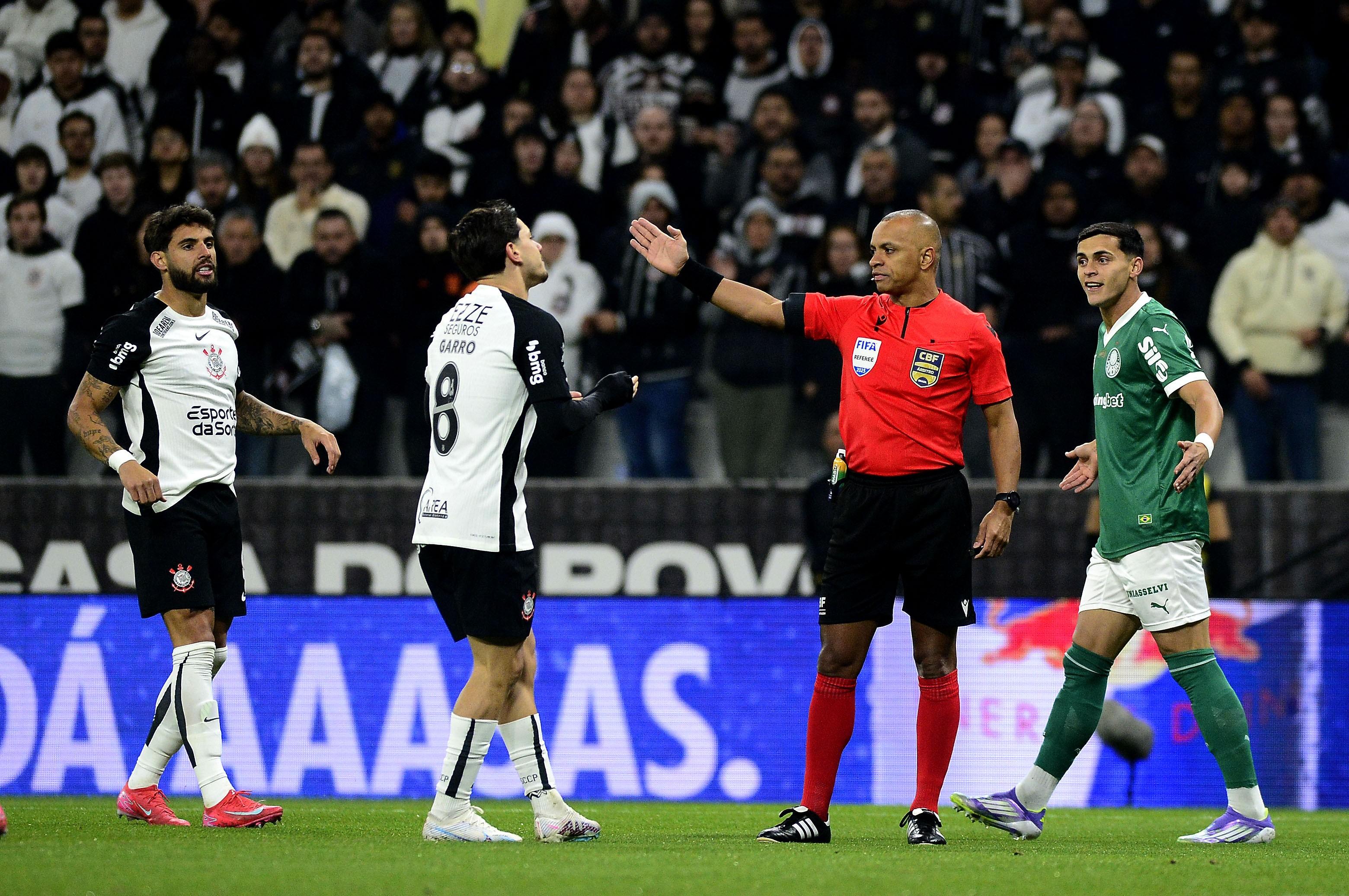 Punição e Gol 36 vezes: O olhar era de Coríntios x Palmeiras -Alysis