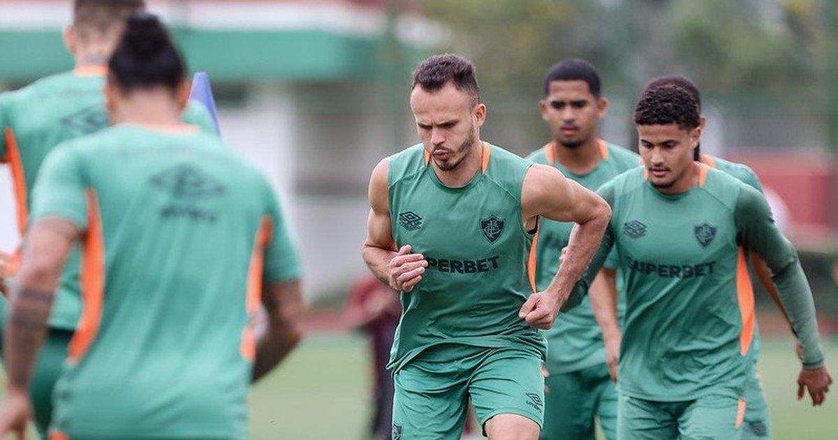 Trocando portalups de Renato no rosto GZH