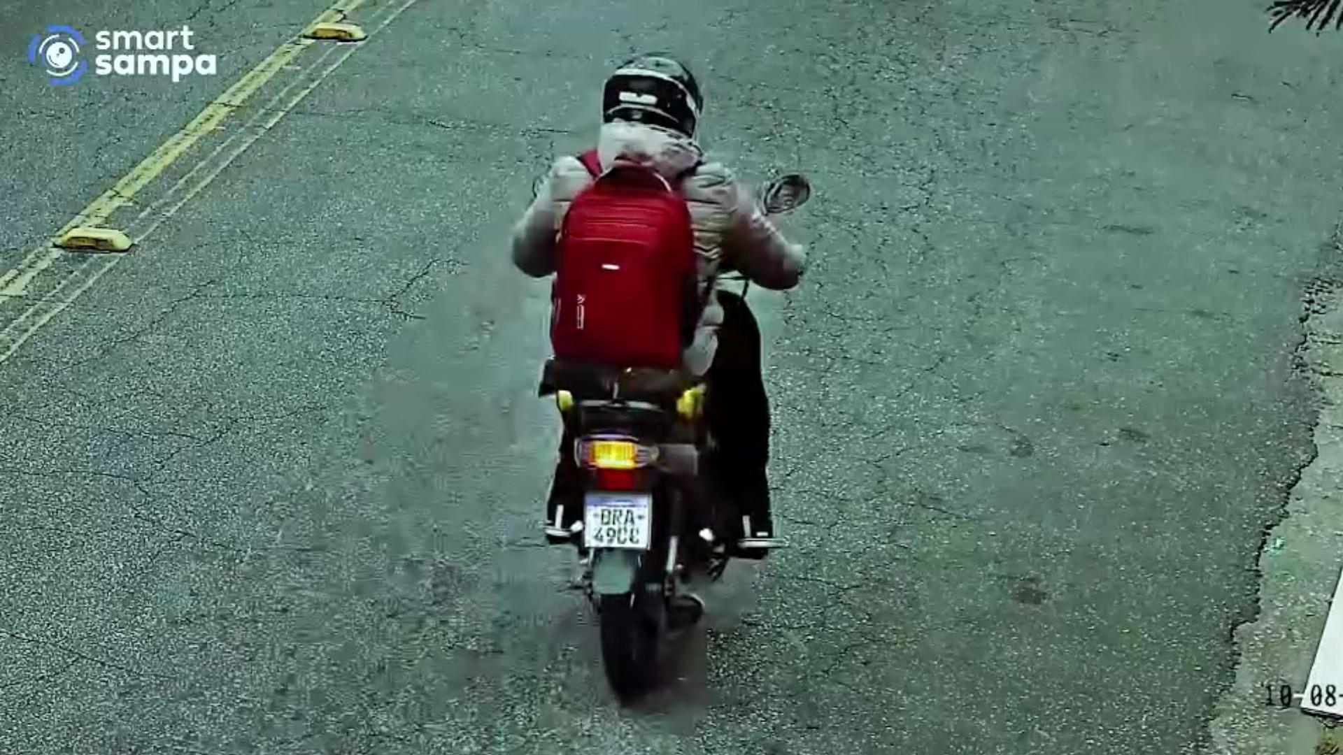 BRA49C: Câmeras recordam 9.000 vezes na placa de motocicleta falsa em São Paulo ...