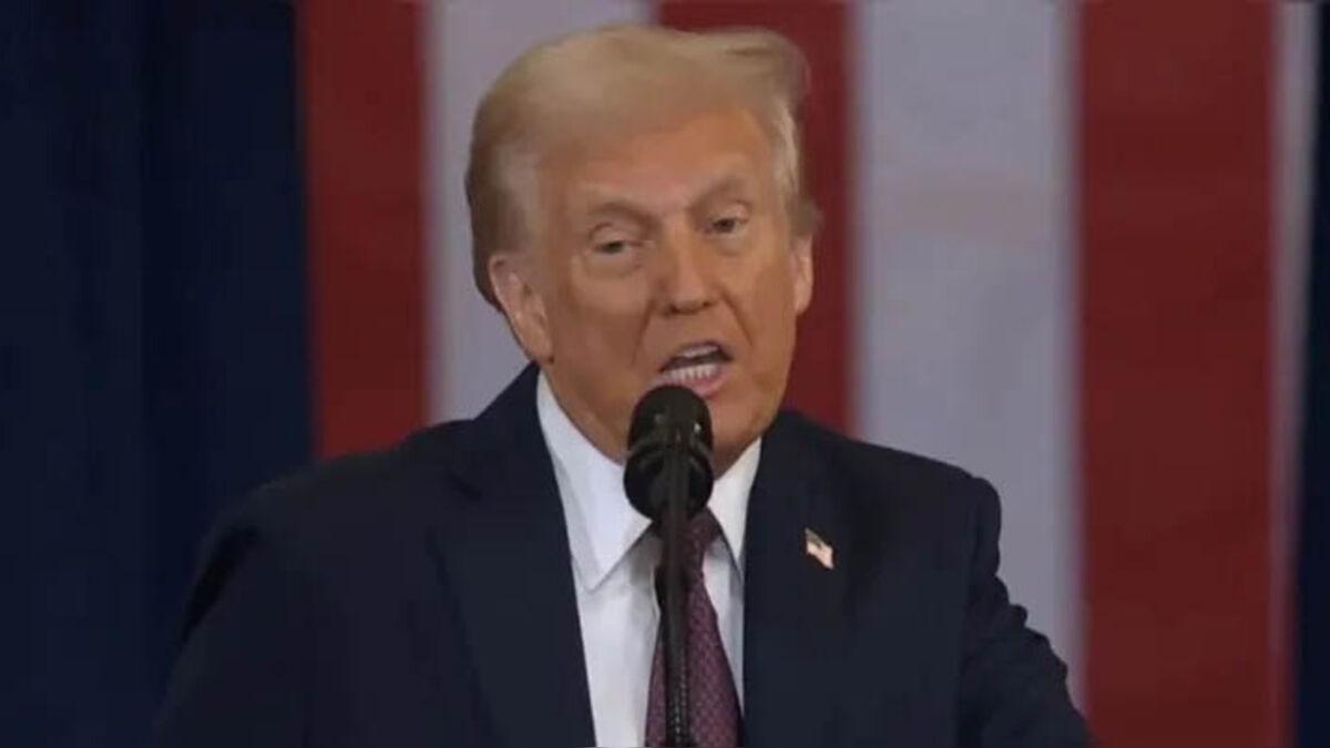 Donald Trump é compatível com as perguntas e os jornalistas de ataque.